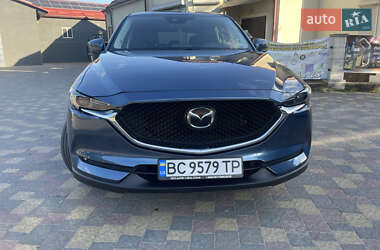 Позашляховик / Кросовер Mazda CX-5 2020 в 