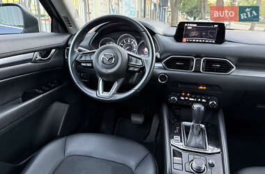Позашляховик / Кросовер Mazda CX-5 2019 в 