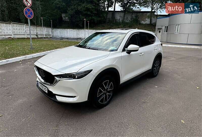 Позашляховик / Кросовер Mazda CX-5 2017 в 