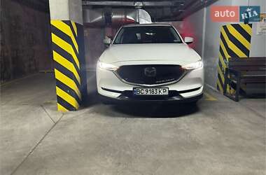 Позашляховик / Кросовер Mazda CX-5 2017 в 
