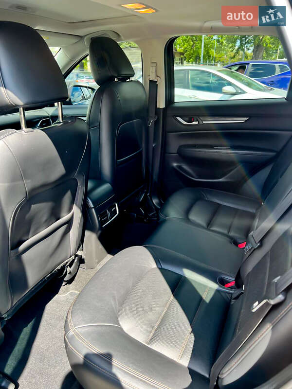 Позашляховик / Кросовер Mazda CX-5 2017 в Києві