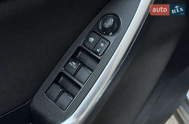 Внедорожник / Кроссовер Mazda CX-5 2012 в 