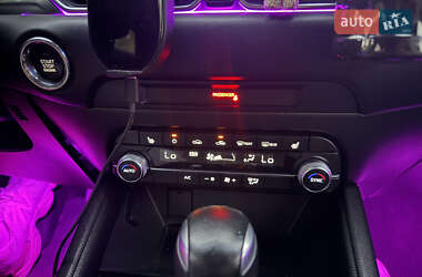 Позашляховик / Кросовер Mazda CX-5 2019 в 
