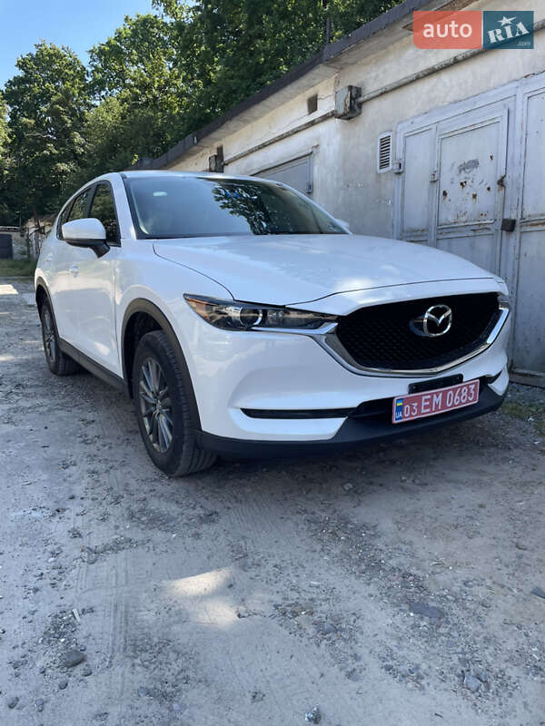 Позашляховик / Кросовер Mazda CX-5 2017 в 
