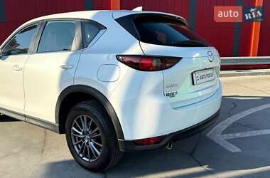 Позашляховик / Кросовер Mazda CX-5 2019 в 