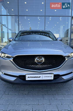 Позашляховик / Кросовер Mazda CX-5 2021 в 