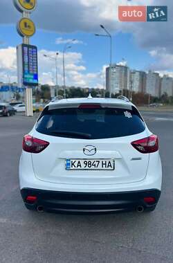 Позашляховик / Кросовер Mazda CX-5 2015 в 