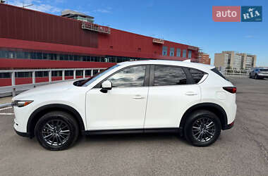 Позашляховик / Кросовер Mazda CX-5 2019 в 