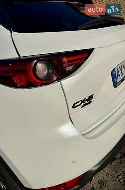 Внедорожник / Кроссовер Mazda CX-5 2018 в 