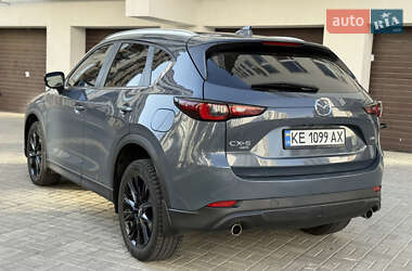 Позашляховик / Кросовер Mazda CX-5 2022 в 