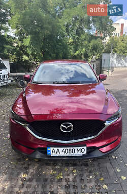 Позашляховик / Кросовер Mazda CX-5 2018 в 