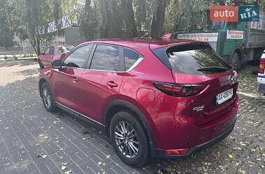 Позашляховик / Кросовер Mazda CX-5 2018 в 