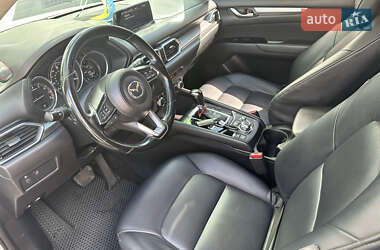 Позашляховик / Кросовер Mazda CX-5 2017 в 