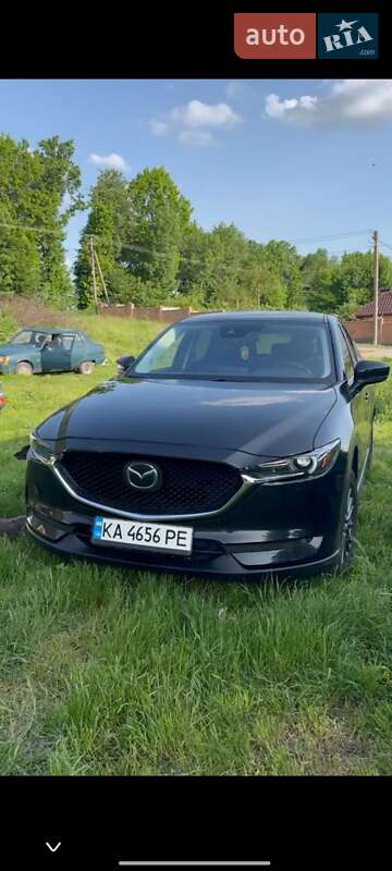 Позашляховик / Кросовер Mazda CX-5 2020 в 