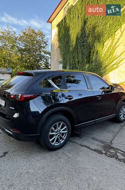 Позашляховик / Кросовер Mazda CX-5 2023 в 