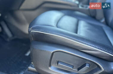Позашляховик / Кросовер Mazda CX-5 2023 в 