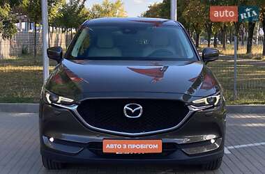 Позашляховик / Кросовер Mazda CX-5 2018 в 