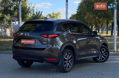 Позашляховик / Кросовер Mazda CX-5 2018 в 
