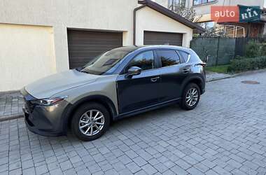 Позашляховик / Кросовер Mazda CX-5 2022 в 