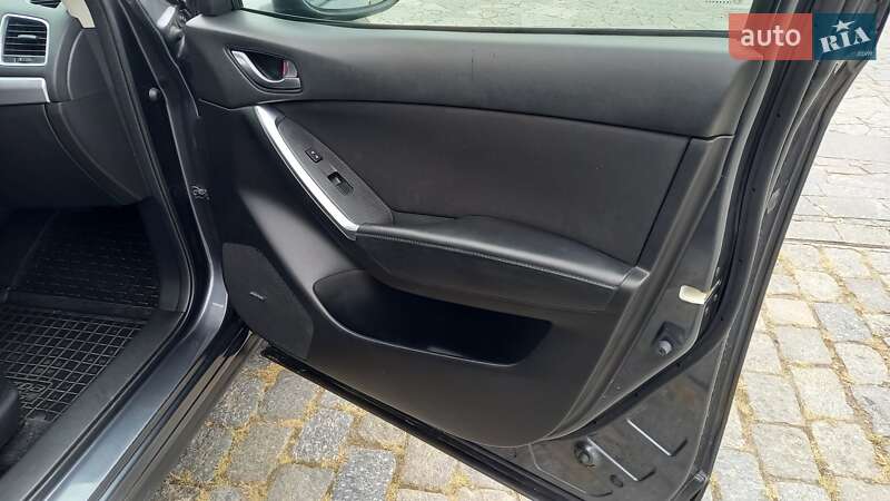 Позашляховик / Кросовер Mazda CX-5 2016 в Кременчуці