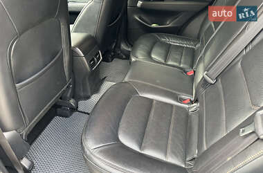 Позашляховик / Кросовер Mazda CX-5 2017 в 