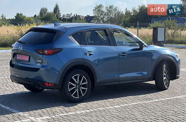 Позашляховик / Кросовер Mazda CX-5 2018 в 