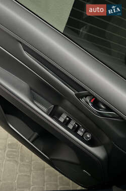 Внедорожник / Кроссовер Mazda CX-5 2023 в 