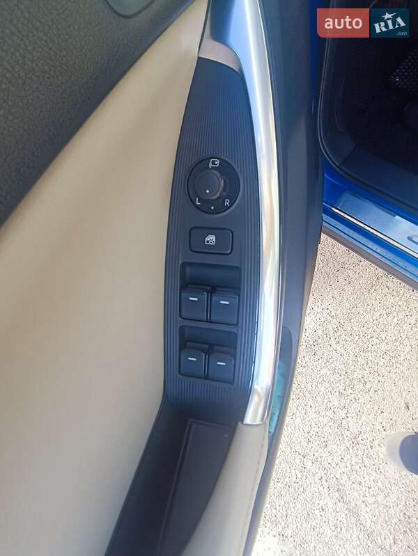 Позашляховик / Кросовер Mazda CX-5 2012 в Полтаві