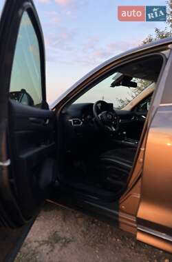 Позашляховик / Кросовер Mazda CX-5 2024 в 