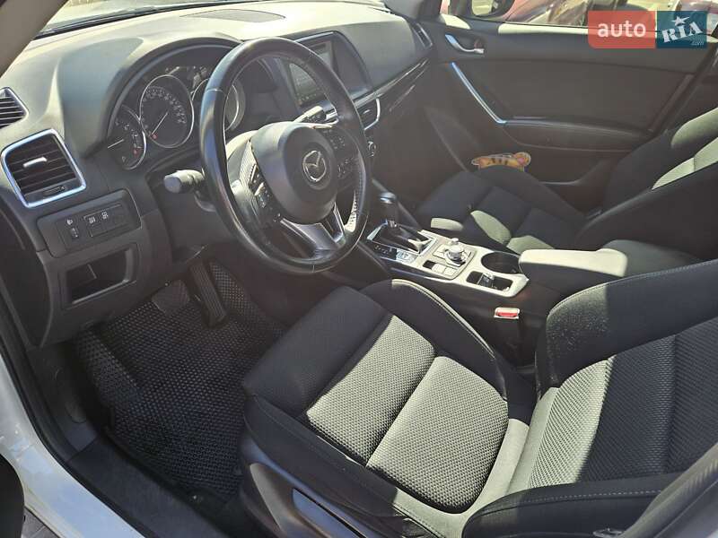Внедорожник / Кроссовер Mazda CX-5 2017 в Киеве