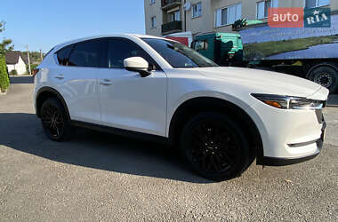Позашляховик / Кросовер Mazda CX-5 2018 в 