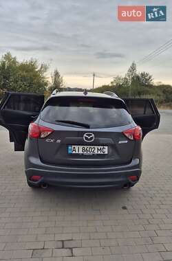 Позашляховик / Кросовер Mazda CX-5 2015 в 