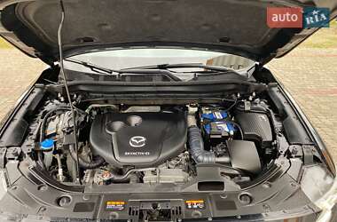 Позашляховик / Кросовер Mazda CX-5 2020 в 