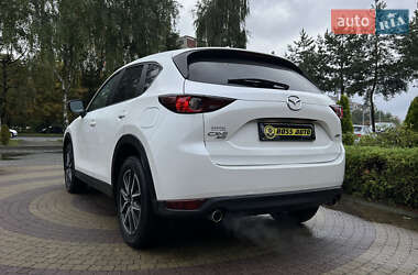 Позашляховик / Кросовер Mazda CX-5 2018 в 