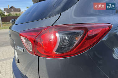 Позашляховик / Кросовер Mazda CX-5 2012 в 