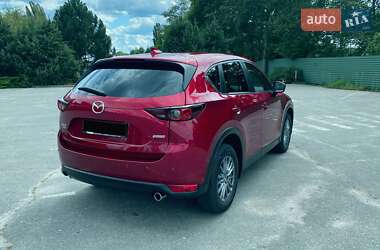 Позашляховик / Кросовер Mazda CX-5 2017 в 