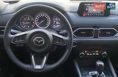 Позашляховик / Кросовер Mazda CX-5 2017 в 