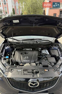 Позашляховик / Кросовер Mazda CX-5 2013 в 
