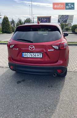Позашляховик / Кросовер Mazda CX-5 2016 в 