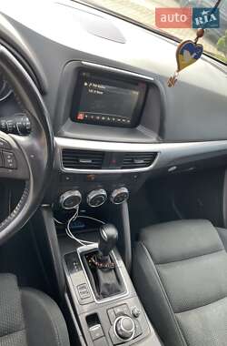 Позашляховик / Кросовер Mazda CX-5 2016 в 