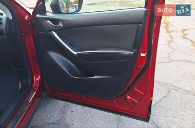 Позашляховик / Кросовер Mazda CX-5 2013 в 