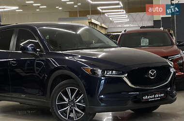 Позашляховик / Кросовер Mazda CX-5 2018 в 