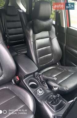Позашляховик / Кросовер Mazda CX-5 2012 в 
