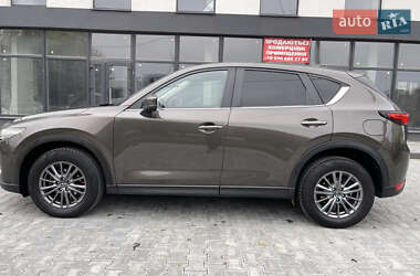 Позашляховик / Кросовер Mazda CX-5 2018 в 