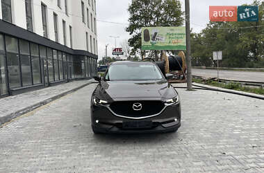 Позашляховик / Кросовер Mazda CX-5 2018 в 