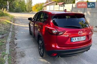 Позашляховик / Кросовер Mazda CX-5 2016 в 