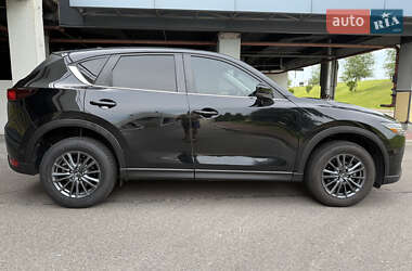 Позашляховик / Кросовер Mazda CX-5 2021 в 