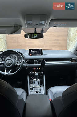 Позашляховик / Кросовер Mazda CX-5 2020 в 