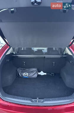Позашляховик / Кросовер Mazda CX-5 2021 в 