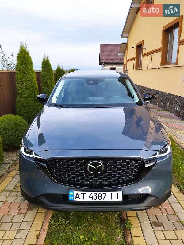 Позашляховик / Кросовер Mazda CX-5 2023 в 